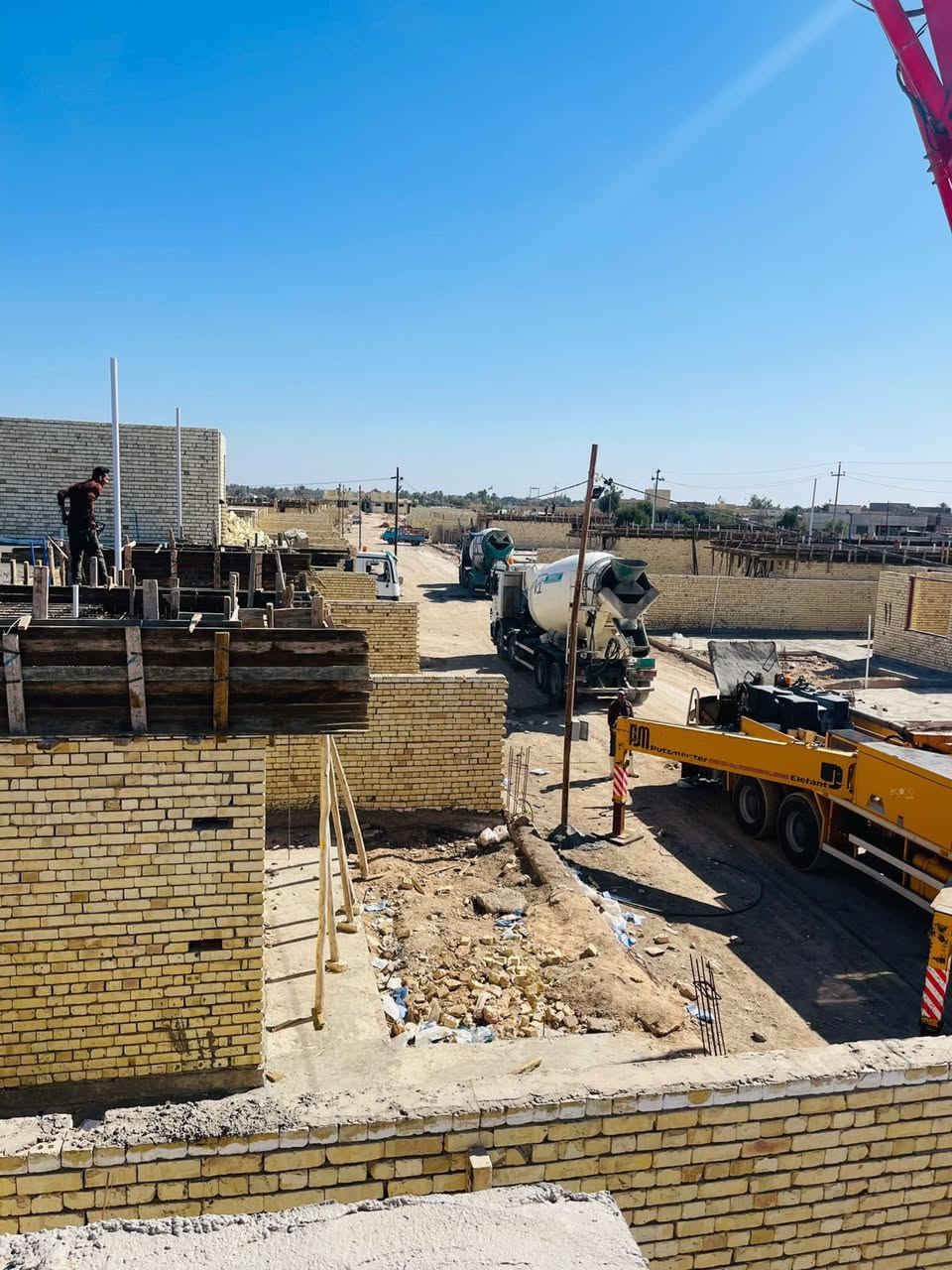 بعد جامعة المستقبل • ٢٠٠م • طابق ونص