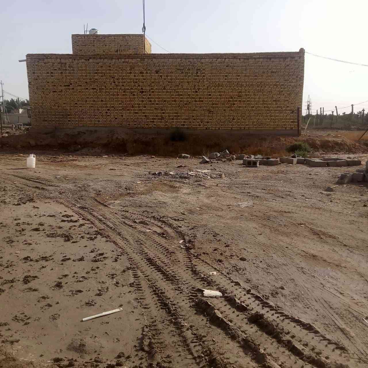 حياكم الله قطعه للبيع المساحه ٤٠٠ متر بالعكر الشرقي خلف بيت عميد موسى مسافه عن مدرسة الإنسام كافة الخدمات الجوارين ذهب ناس أهل ولايه السعر ٢٧ قابل للتفاوض للاستفسار *********** رصيد و واتساب والماسنجر مفتوح
