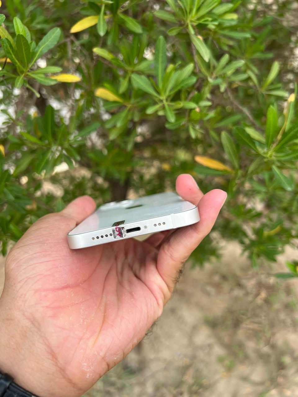 ايفون 13 • ١٢٨ • ابيض