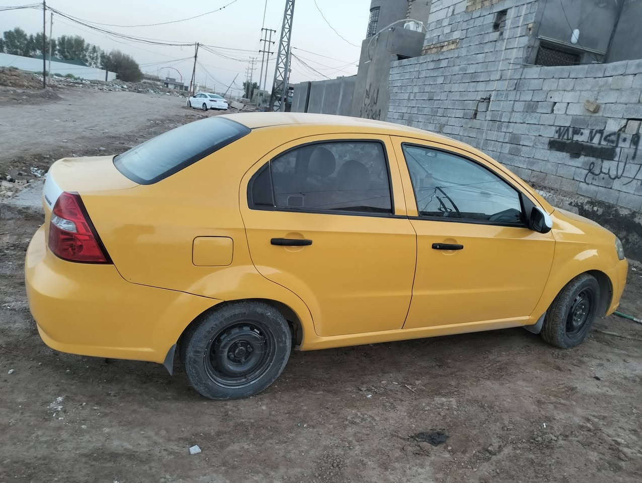 السلام عليكم افيو للبيع خليجي مصفره هيئه موديل ٢٠٠٧ السعر ٤٠وبيه مجال للاستفسار ***********
