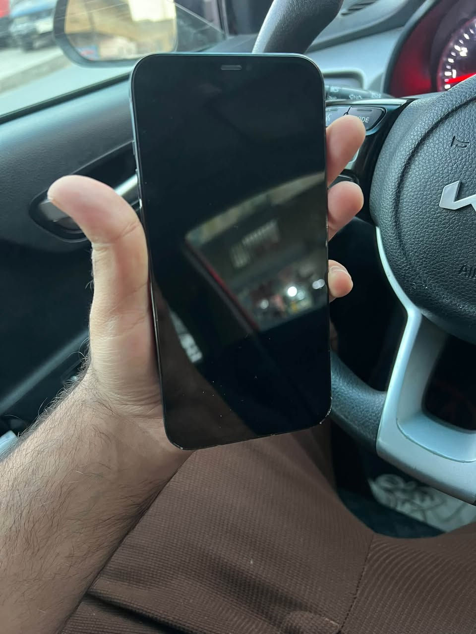 آيفون ١٢ برو ماكس • ٢٥٦ • بصمة الوجه مشكلة