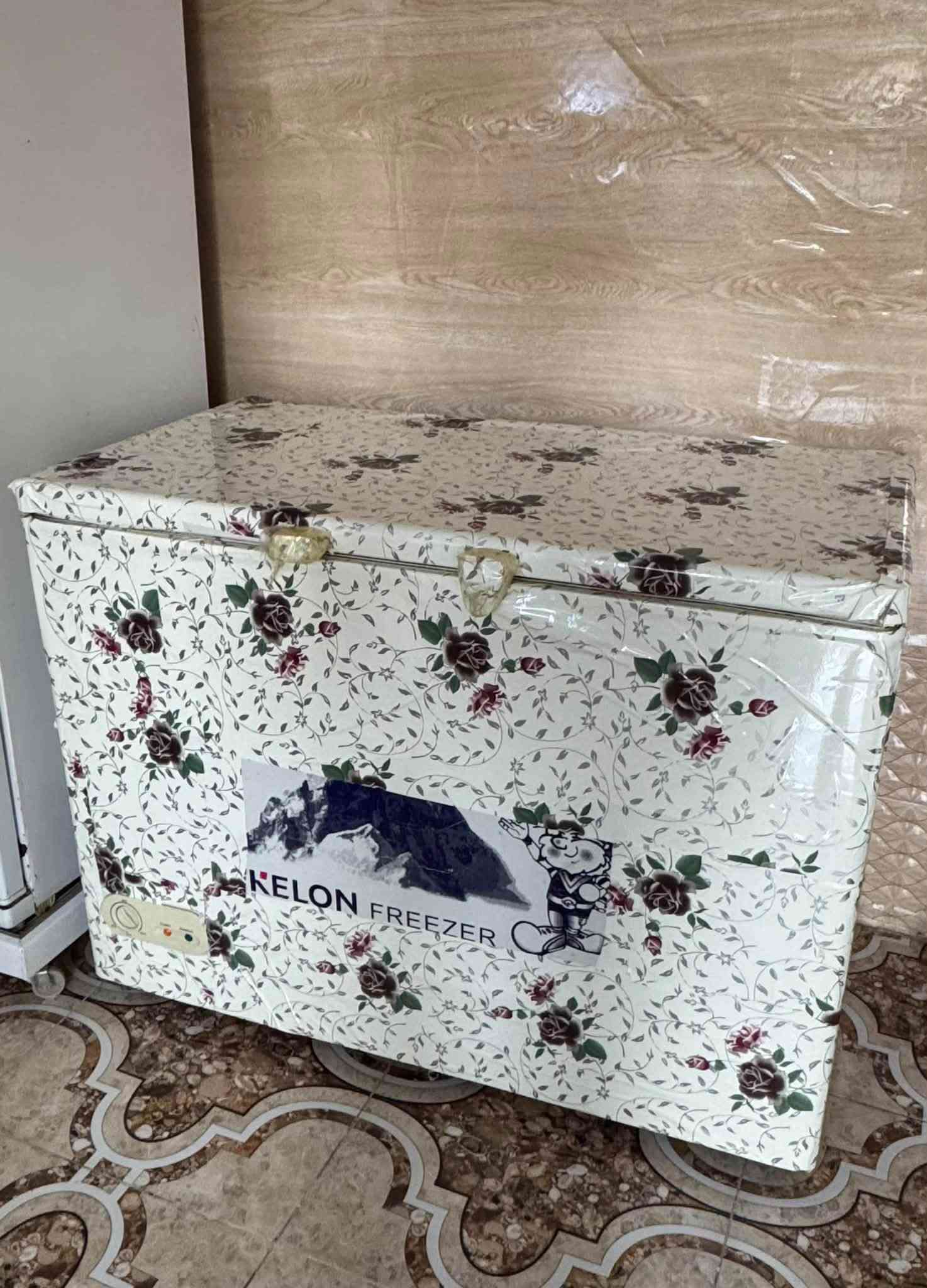 مبردات ٣ • طباخ شغّال ونظيف • مجمدة ثلج فوول