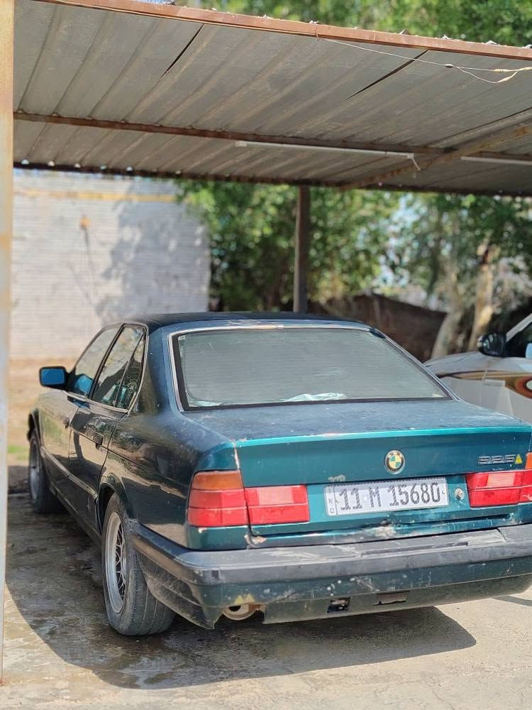 السلام عليكم عندي بي ام 525 مكينه 2500 نضيفه كير مكينه مكفولات سياره يرادلهه ترتيب مكاني ديوانيه بيع او مراوس السعر 38 وبيهه مجال
 *********** ديوانية, القادسية
