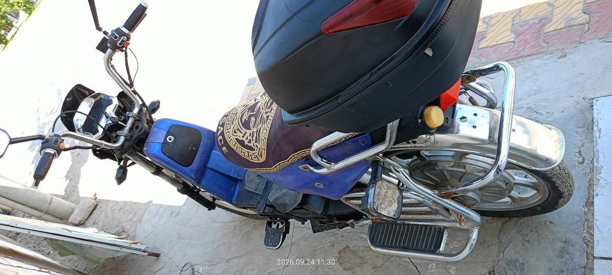 دراجة للبيع
من رخصه الادمن 
دراجة للبيع 
البطاريات تقرى 9 ونص🔋
بربك امامي خلفي
كهربائيات كامله لايت بك لايت اشاره  كلها شغاله .الموقع حي الجولان مقابل جامع نبي الله يونس.للاستفسار التواصل على الرقم 
*********** وتساب فقط 
السعر 280 الف

نص مكتوب في الصور:
- 2026.09.24 11:29
- 2026.09.24 11:30