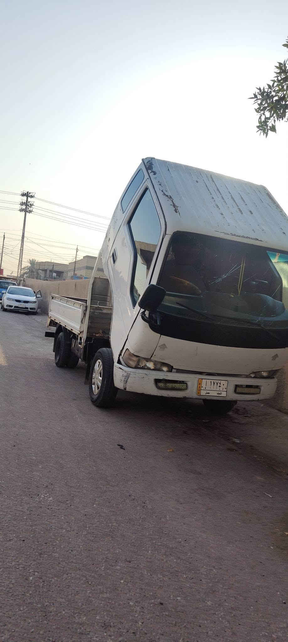 سلام عليكم للبيع كيه فنتيره 98 السنويه صاقطه مكفوله مكينة وكير وكسل كبل الشارع السياره كلاب رقم السياره نجف ومكانهه بل نجف السعر 55 وبيهه مجال ***********
