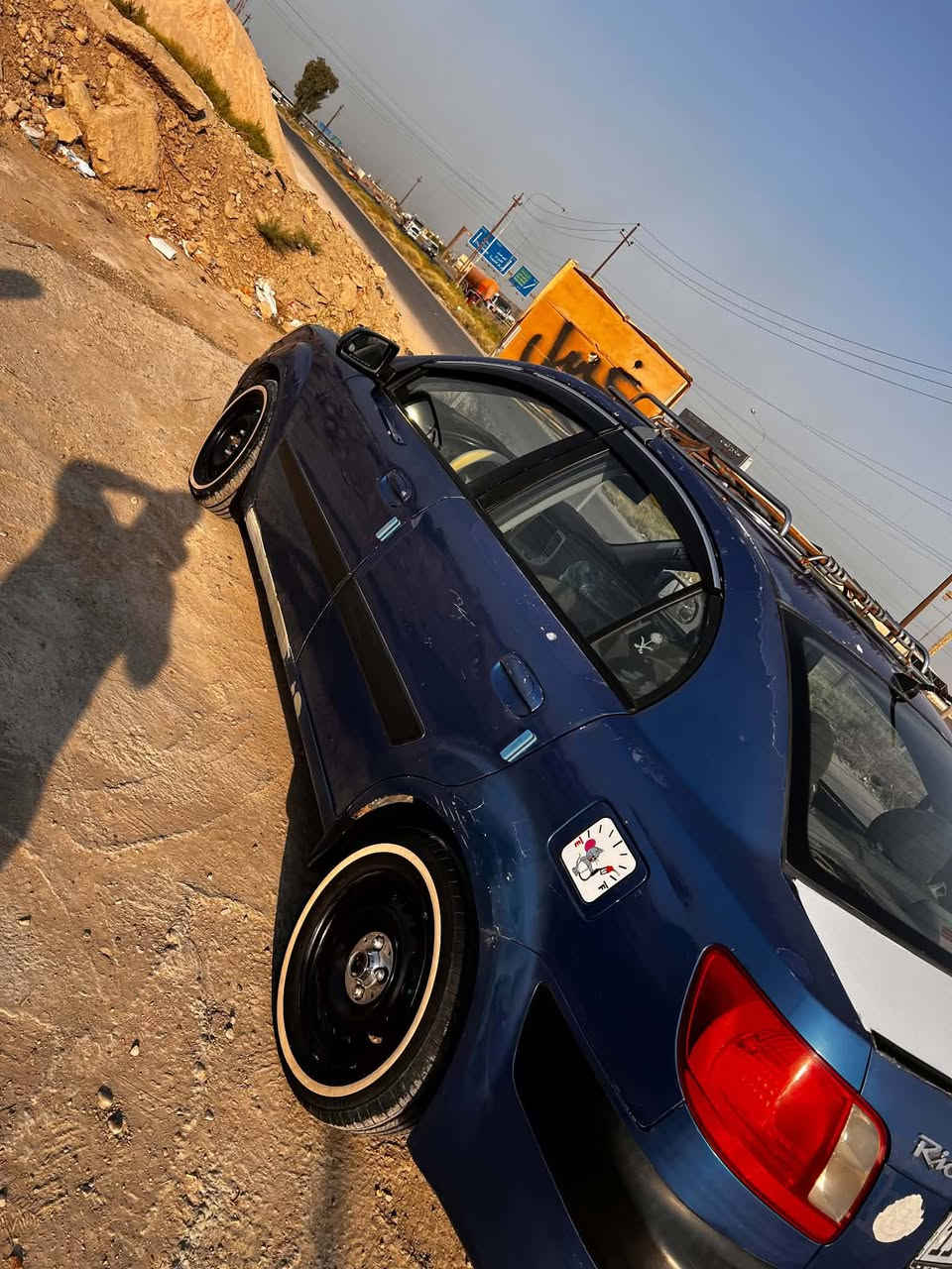 ســــلام عليكم كيا ريو  موديل 2006 وارد كندي مكينه كير خير من الله  محرك 1600  تبريد عاطل  تخم تاير جديد سياره جاهزه من كلشي  رقمه بغداد انكليزي 
اني مكلف بل نشر رقم صاحبه ***********
سعره 66 وبيه مجال ل طيبين
