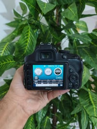نيكون3300D • عدسه18-55VR • نظيفه