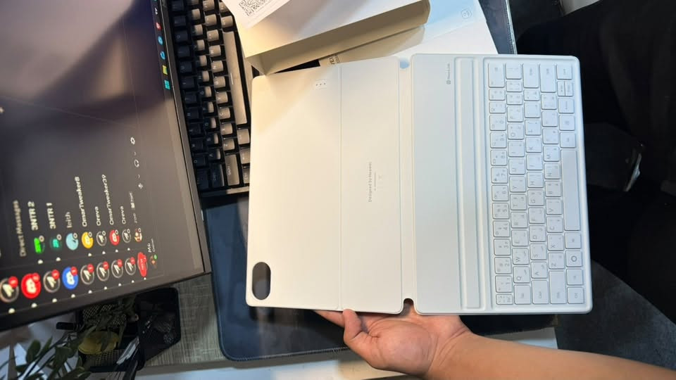 هواوي matepad 12x للبيع
سلام عليكم
هواوي matepad 12x للبيع استخدام قليل كلش اربع اشهر ونص تقريبا مثل ما موضح بالفاتوره ايباد كلش نظيف وكلشي ما عايز
ويا كيبورد وقلم وكامل الملحقات البقيه وكل اوراقه وكوارتينه كلشي مابي عدا شخط زغير ومامبين بالشاشه وطخه بالشاصي مالته هم ما مبينه واني مقرب عليهن كلش بالصور وموضحهن سبب البيع اني متعود على نظام ابل وردت اشتري m2 وما حصلت واشتريته للدراسه بفترة المراجعه
السعر 680 وبي مجال 
للتواصل ***********
