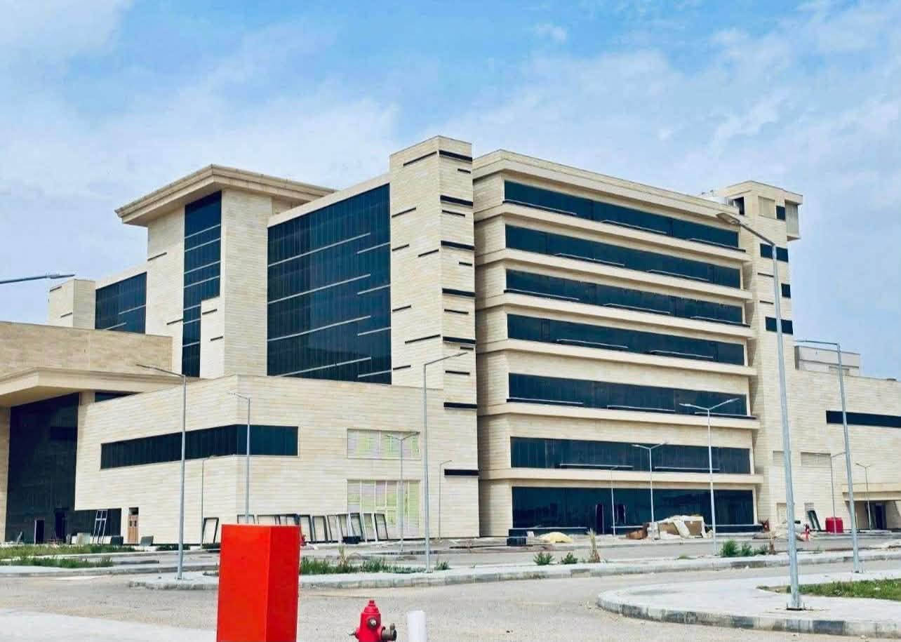 توجد قطعة ارض بجانب المستشفى التركي الجديد مساحة 300 متر ملك طابو صرف بأسمي رقم القطعة 35113 موقع مميز وتجاري مربع المستشفى بسعر مناسب الشراي يتصل  *********** علما البيع لضرف معين وشكرا
