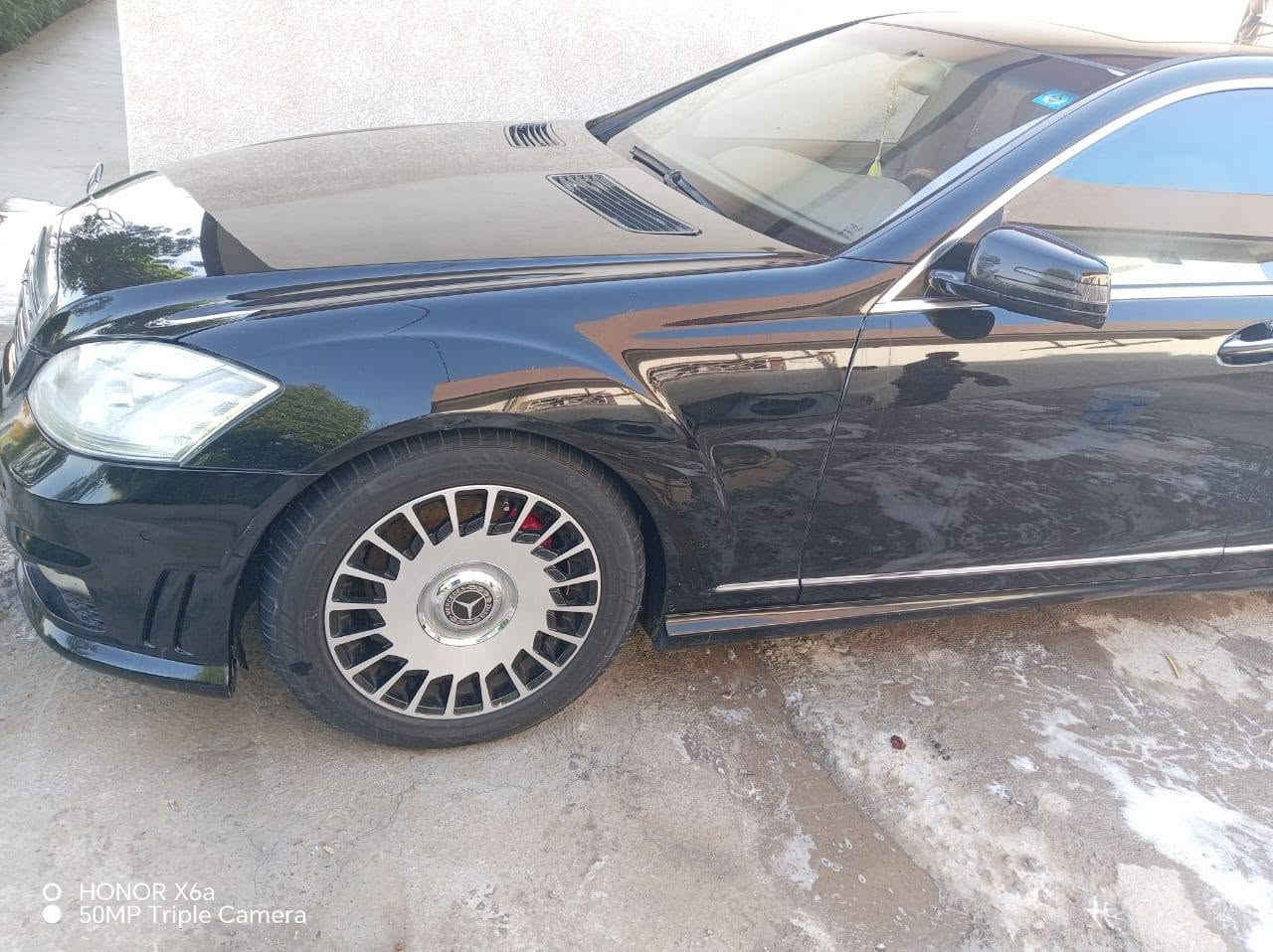 2006 s550 مكفوله بيهه صبغ بس بنيد السياره جديده ماشيه ١٤٠ الف تفاصيل اكثر انصل ***********
