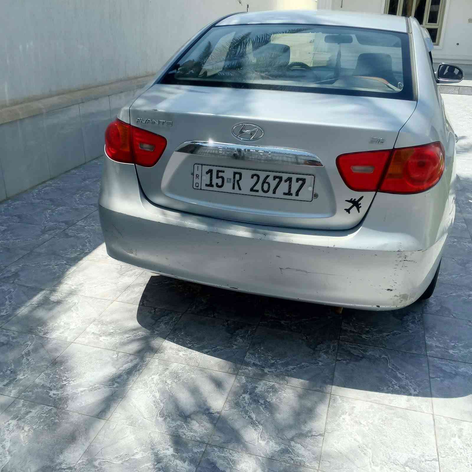 يالله للبيع هونداي أفانتي موديل 2009 ضرر طخه بالباب خفيفه بدون دواخل كير محرك صدر تبريد كله جديد محرك 1600 دكشن عالي تخم تاير خمسه ويل كب سياره مال بيت بعدهة جديده سياره بسمي تحويل مباشر مكان سياره رمادي جويبه ***********
