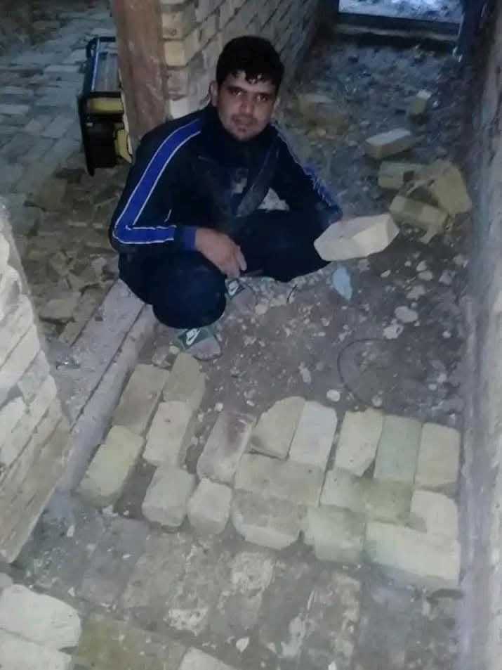 يوجد عمال لكافة الأعمال الشاقة تصعيد مواد عالضهر +فرش سبيس وحدل +صب ارضيات  +تصعيد تراب تنضيف بيوت من جص وأنقاض+تكشير تفليش تشميع بتلو  +غسل بيوت ونقل غراض بيتً تشميع شغلي درجة اولى رقمي بأنسب الاسعار 
***********
