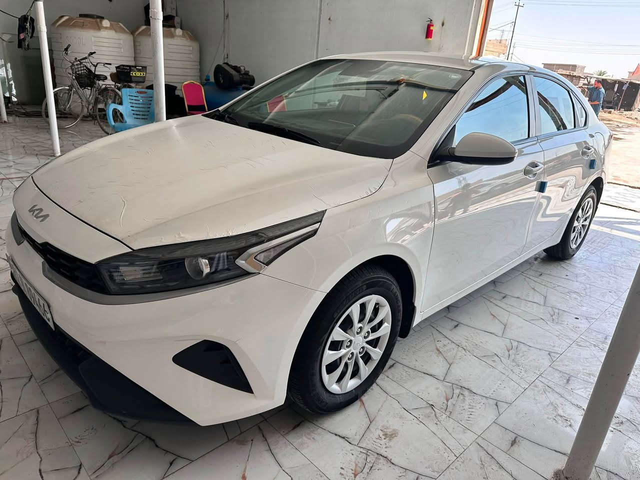 سيراتو للبيع كفاله عامه بدون صبغ بدون بارد سياره جديده بدون تصفير ماشيه ٨٥ الف
السعر ١٦٥ سياره مال بيت كله على وضع الشركه 
***********
