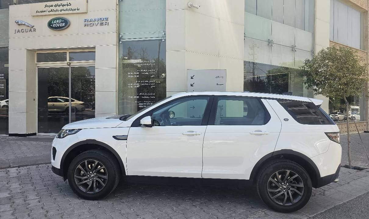 ڕەنج ڕۆڤەر 2019 Discovery Sport 
وەکالەی سەردار
تەنها 64 هەزار کیلۆمەتر ڕۆشتووە
سەیارەکە وەک سفر ماوەتەوە،
 نموونەیە لە جوانی و پاکی
هەموو شتێکی زۆر جوان و پارێزراوە
گێر و مەکیەنەی بەشەرت 
هیچ کێشەیەکی تێدا نیە....

رةنج-روفةر دسكفةري 2019
وكالة سردار 64,000 كم ماشي 
كلين تايتل اخت زيرو
*********** Wats up السليمانية, العراق
