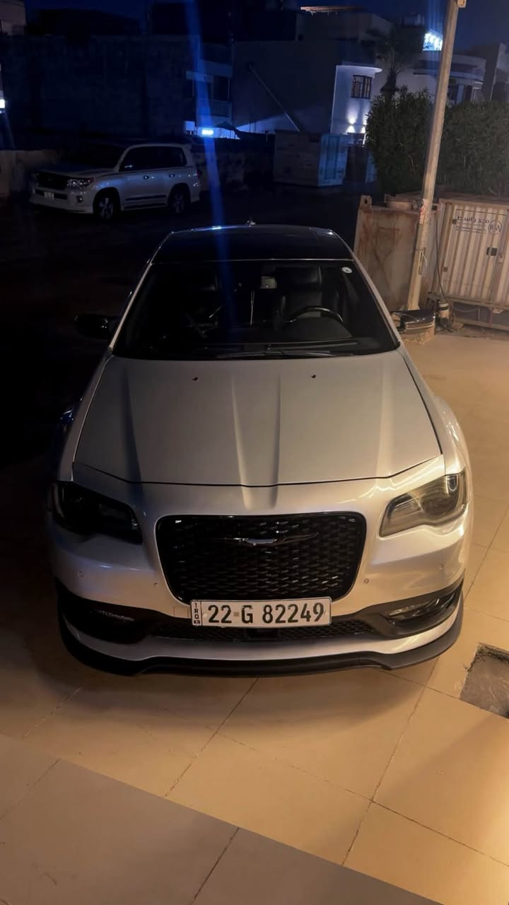 للبيع كرايسلر300 موديل 2021 مكينة V8 فول كامل لونها سلفر وداخلية اسود  مختم S بيها فتحة سقف بانوراما، كير أوتوماتيك، تشغيل بصمة ودخول ذكي، شاشة وكالة وكاميرا خلفية، حساسات أمامية وخلفية، مقاعد جلد كهرباء مع تدفئة وتبريد، مثبت سرعة ومكيف دبل زون، جنوط وكالة وأنظمة أمان كاملة. ممشاها١٠٣ ألف، السيارة مرتبه وحلوه عنواني بغداد زيونه للاستفسار اتصل ***********
￼
