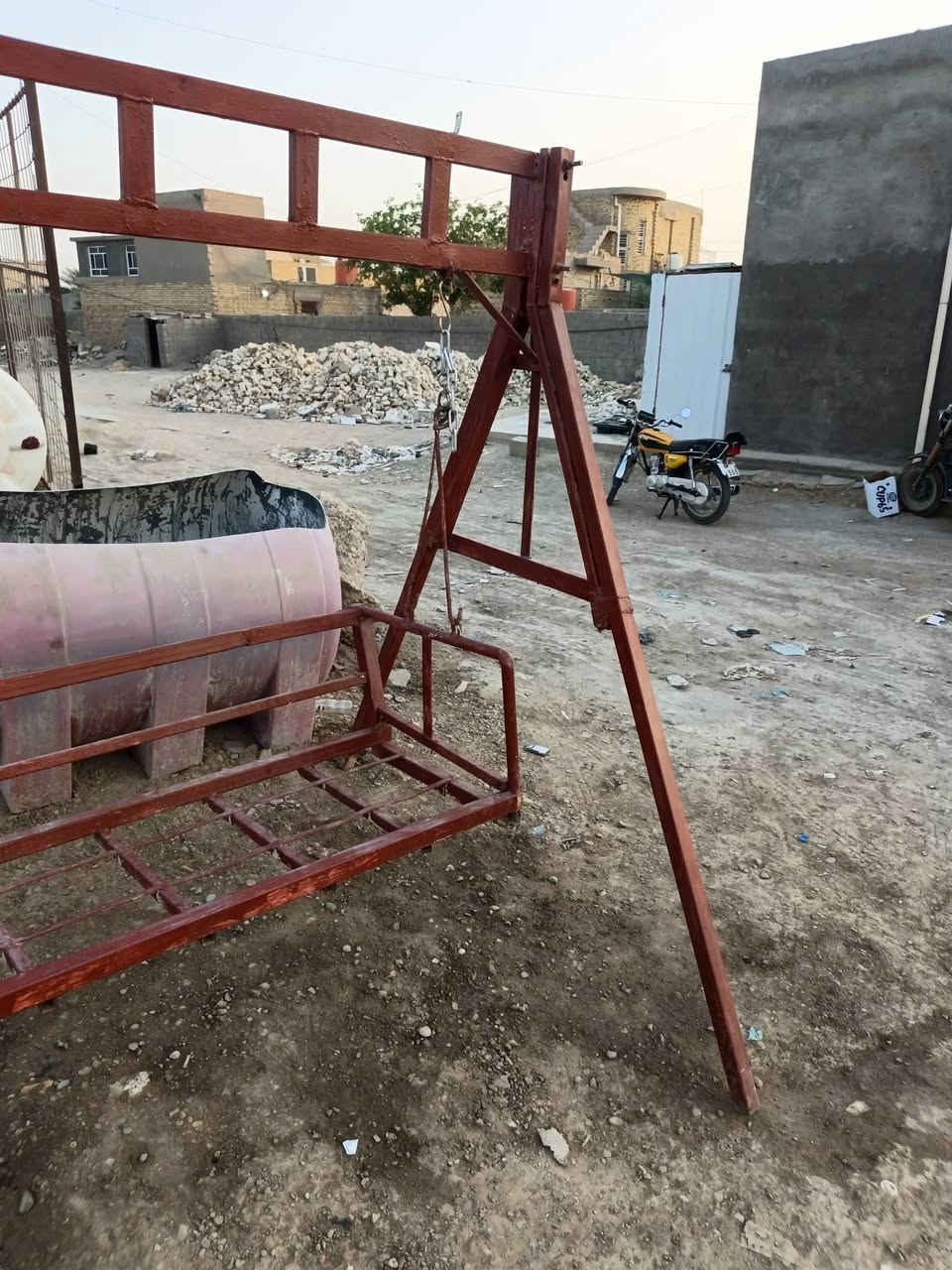 مرجوحة للبيع السعر ١٤٠
وبيها مجال لتواصل ع الخاص
