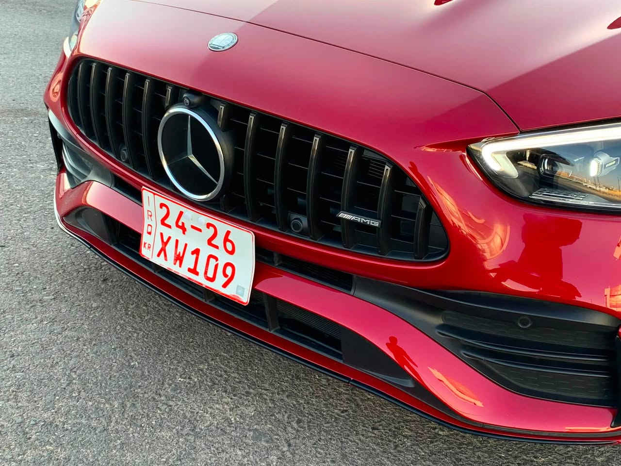 السلام عليكم للبيع مارسدي c43 Amgفول فول طلب خاص مواصفات بانوراما 5كاميره اتوبارك ويل 20انج تايرات خلفى مدور كوشينان جلد وشامو داتاشؤ أهوايه مواصفات حاد ث نص جاملخ قباغ جنته بودون أرباك بدون جوه بشرط رقم  شاصى W1KAF8HBORR229607 .ماشيه 6الف مايل مكان سياره اربيل ***********
