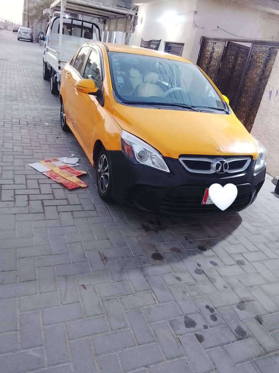 سلام عليكم  سياره للبيع بايك دي 20 فايته التسجيل معاملته موجوده  سياره نضيفه ومرتبه حداديه جديده مديل2019  مكينه وكير كورلا بلاد بيه سنويه وأرقام أجرة   مكاني بصره سعر30   ***********
