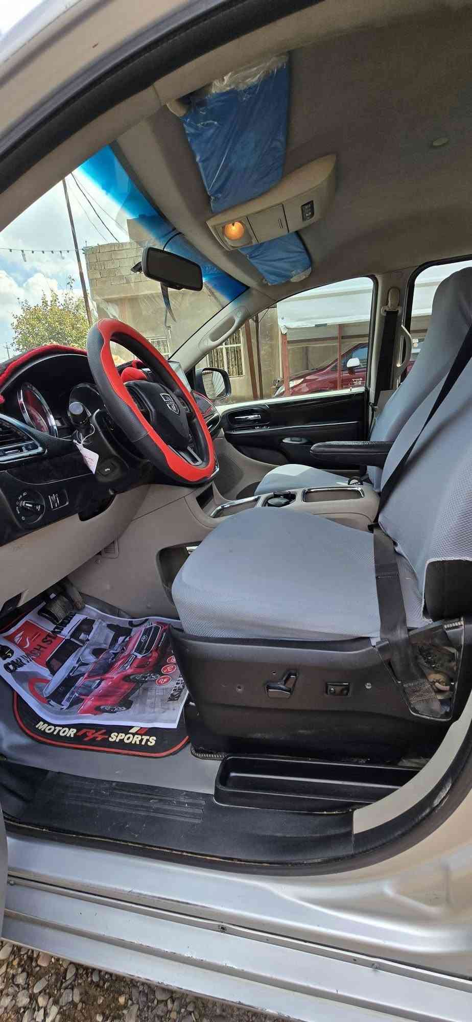مراوس ب باجيرو
دوج كرفان ٢٠١٢ سيارة نظافة ٨٠% وخير من الله مال بيت بيها فقط جامرلغ سايق بدون داخل ولا شي وبيها دعاميات البلاستك مصبوغات لغرض جمالية فقط تحكم كشن تحكم ستيرن كامرا ابواب  كهرباء صندوك كهرباء سيارة خير من الله بمعنى الكلمة تبريد ٣ قطع محرك ٣٦٠٠ السعر ١١٥ وبيها مجال موقع 
ديالى بعقوبة تقاطع القدس تواصل 
*********** 
متوفر واتساب او خاص
