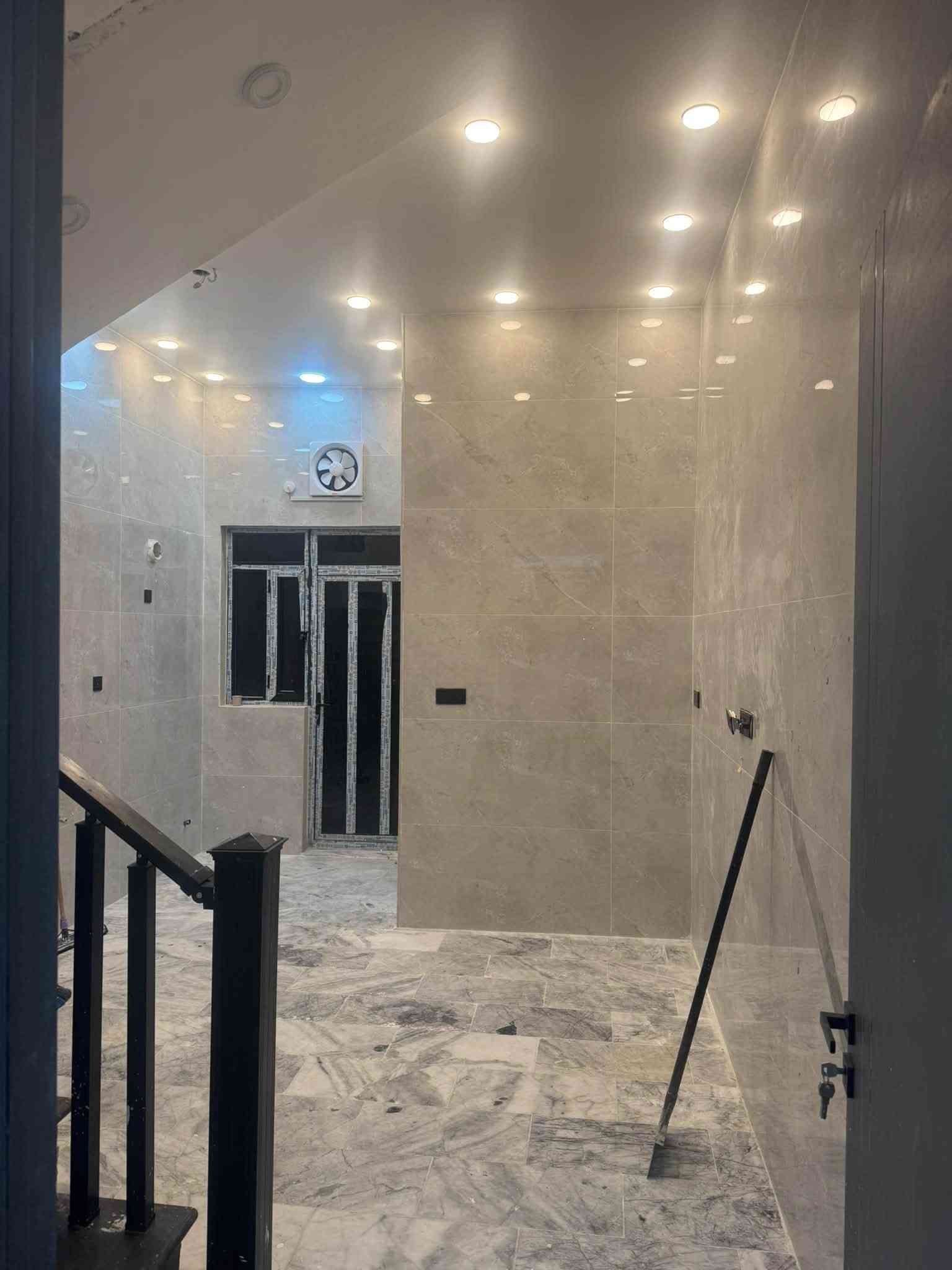 🏠 للإيجار في السيدية
بيت مساحة 50 متر – زيرو ✨

📍 مربع شاكر عبود

يتكون من:

🔹 3 غرف نوم

🔹 سويتات

🔹 تشطيب جديد وجاهز للسكن

📞 للاستفسار: ***********

ارام للاستثمار والتطوير العقاري
