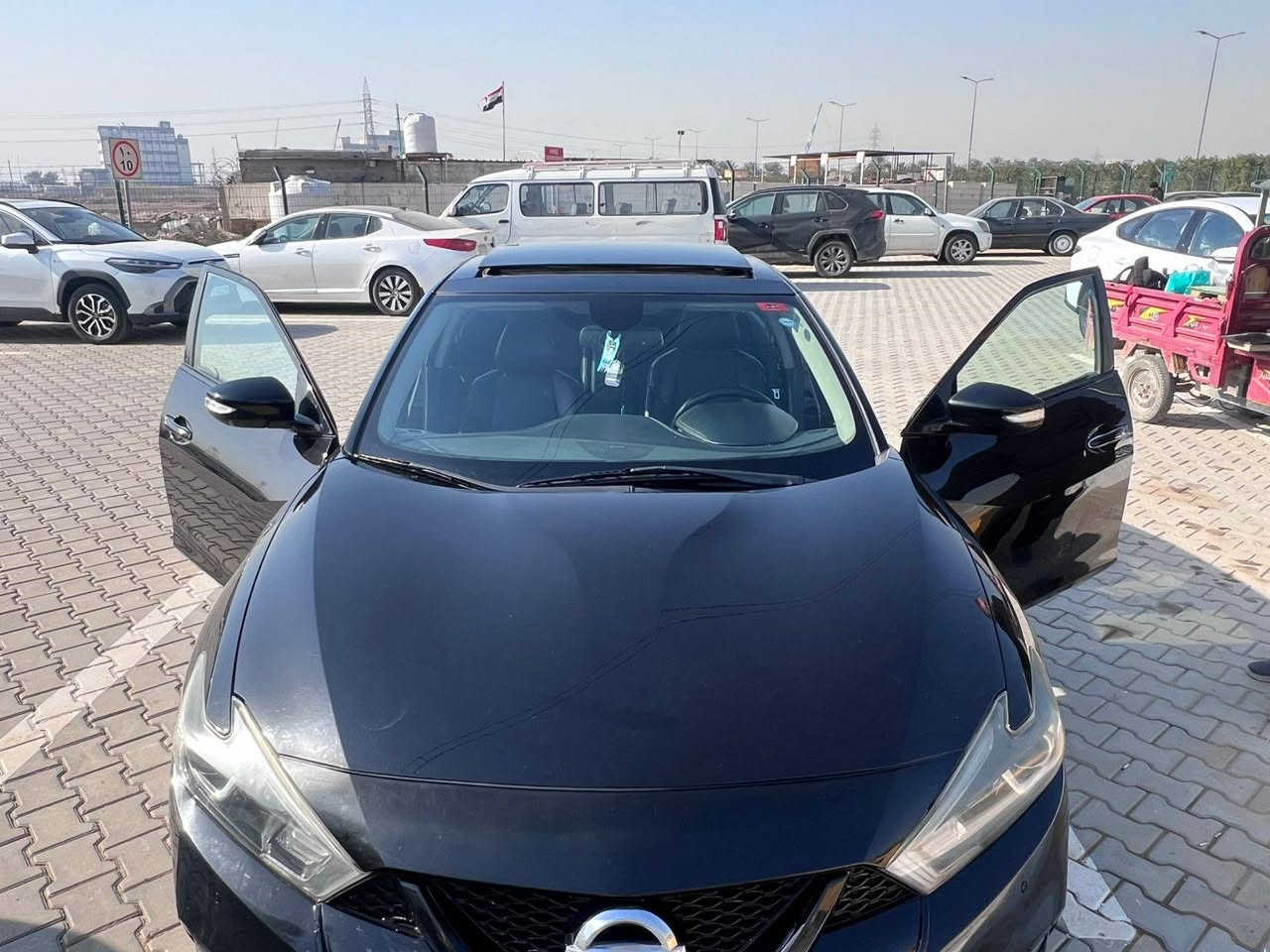 نيسان مكسيما وارد امريكي 2017 SL
محرك 3500 V6 معروفه مواصفاته
حادث خلفي فقط بدون ايرباك بجم كبس 
بانوراما 

تبريد قطعتين خير من الله 

بصمة دخول 

بصمة تشغيل 

كشنات كهرباء جلد بلادي

تدفئة كشنات  

اشارة مراية

تشغيل عن بعد 

وضعيات قيادة نورمال و سبورت 

سماعات نضام Bose 11 سماعة

رادار امامي تثبيت مسار 

كاميرا دواره بلادي

حساسات بلادي 

شاشة ابل كاربلي بلادي 

عداد المسافة 130 كيلو قابل للزيادة

سيارة كفاله محرك كير و عليها صيانه دائمية

باتري جديد /مجاول /بلكات / تايرات 

السعر 105$

***********
