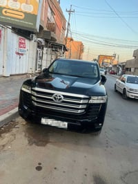 لاندكروز GXR • ماشية ٤٠٠٠٠ • كفالة عامة