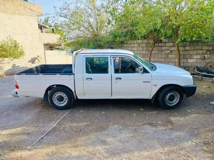 سەرەتا بەناوی خوای گەورە و میهرەبان
پیکاب ﮼مستەربۆشی مۆدێل 2005 بەخ سەنەوی تازە بەسەرچوە بەشەرتی بەناوکردن دەحم و لێدراو بەشەرت گێڕ  و مەکینە و ئەکسل و توند و تۆڵی بەشەرت مەکینە و گێڕی لۆکە ٤ تایە و ویلی لۆکی لەژێرە ماشاءاللە زۆر پاکە سەیارەکە نمونەیە لەجوانی و خاوێنی👌ڕەقەم هەولێرە غرامە و ئەوەلیات و تەحویل داروبەردی بەشەرتە کامل مەسروف کراوە 250دینار مەسرەفی نیە بۆزانیاری زیاتر تەلەفۆن بۆ خاوەنی بکەن شوێن سەروچاوە-ڕانیە
ژ.م***********
