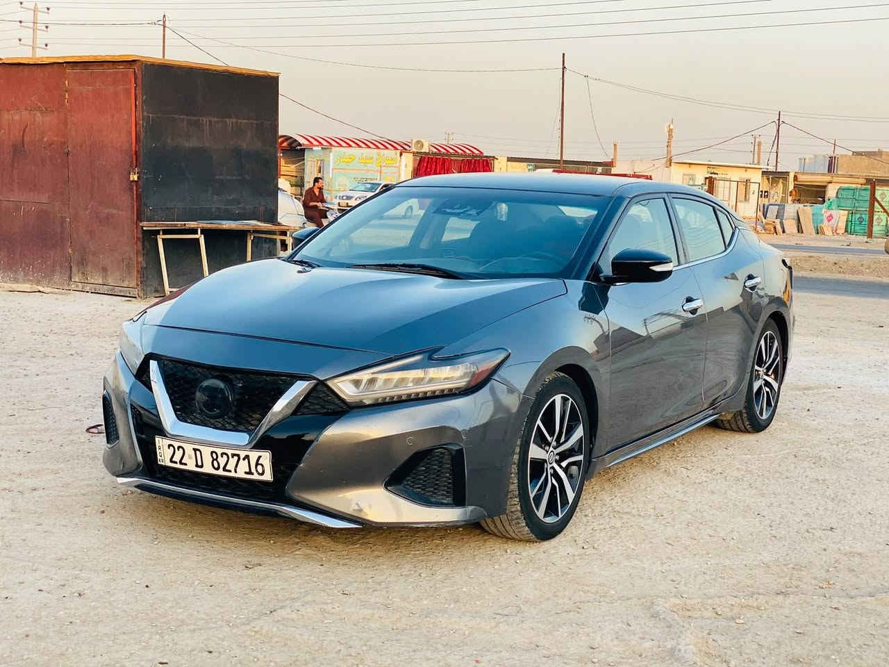 السلام عليكم نيسان مكسيما 2021 sv
مواصفات الsv معروفه 
- تدفئه كشن 
- ⁠كشن كهربائي 
- ⁠مكينه ٣٥٠٠ v6 
- ⁠شاشه كبيره تدعم car play 
- ⁠نقطه عمياء 
- ⁠كاميره ٣٦٠ دوار 
- ⁠قطعتين تبريد 
- ⁠تحكم ستيرن 
- ⁠مرايات تعتيم 
سياره كامله من كلشي تبريد ثلج 
مكينه وكير بلادي 
السياره عليها ادامه للمكينه وغرف الاحتراق كلشي بيها كامل
مكانها ديوانيه 
*********** للبيع أو مراوس
