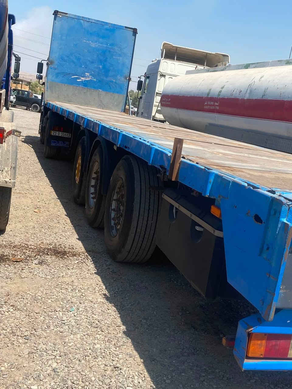 Daf 2005
گير عادي. ثلاجة  بدون. رتايدر 
فلات. تك تاير. تخم. تاير. جديد 
سنوي. جديد لل ٢٠٢٨
حجم 430
سعر ١٤٥$و مجال 
معرض. ابراهيم برايةتي 
كلك خبات عل طرريق موصل 
واتصاب. ***********
