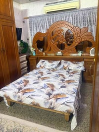 للبيع غرفه عراقيه  مستعجلين على بيعتها بسبب الانتقال من مكان الى اخر  ...