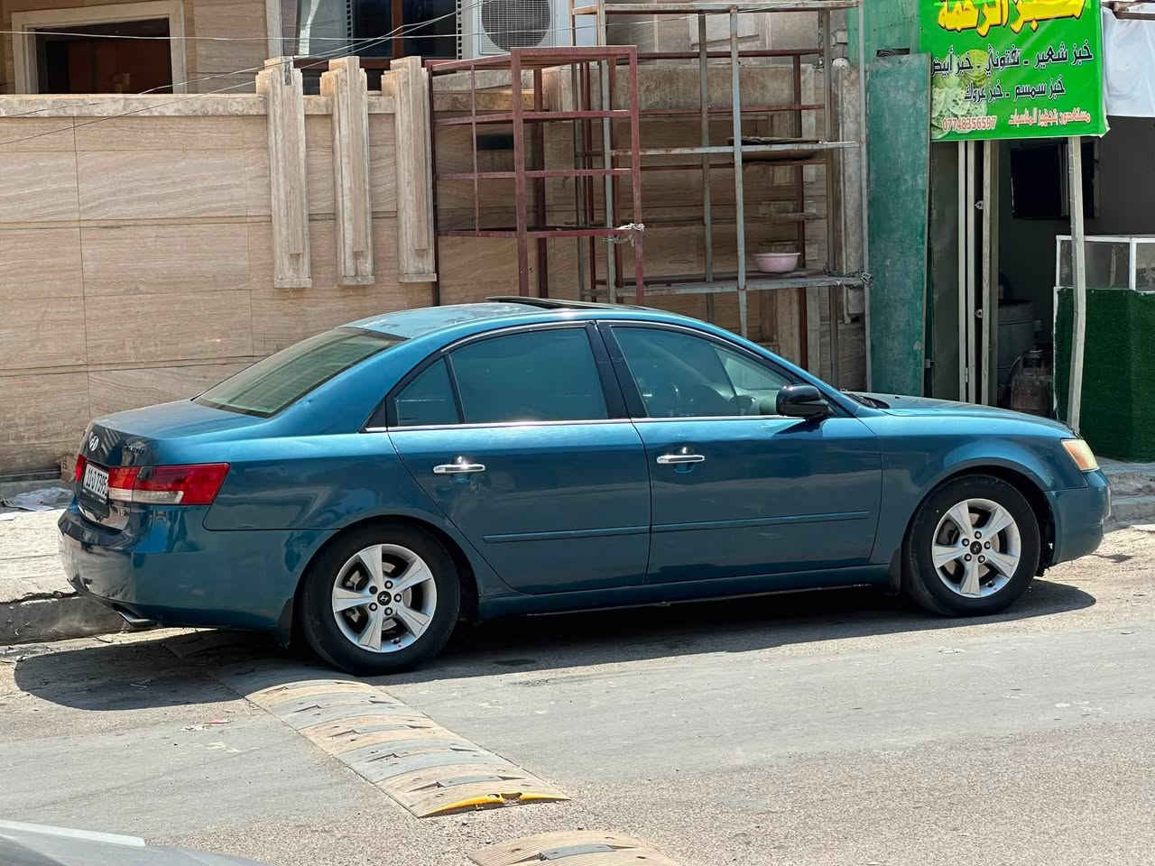 السلام عليكم 
سوناتا 2006
محرك 3300 / v6
بيهة اربع قطعه صبغ ابيع حزام 
بيهة جراد بالكشر موضح بالفديو 
كير مكينه ممتازات
صدر تبريد تخم تاير باتري كله جديد
فتحة سلايد
تحكمات ستيرن 
داخل صاح
كشنات وبطاين السياره نضاف حيل 
بجم كله جديد وزنون 
رقم بغداد الدولي 
السعر 86 وبيهة مجال بسيط 
ترهم مراوس 
مكاني/ بغداد / الدوره / شارع الطعمه
***********
