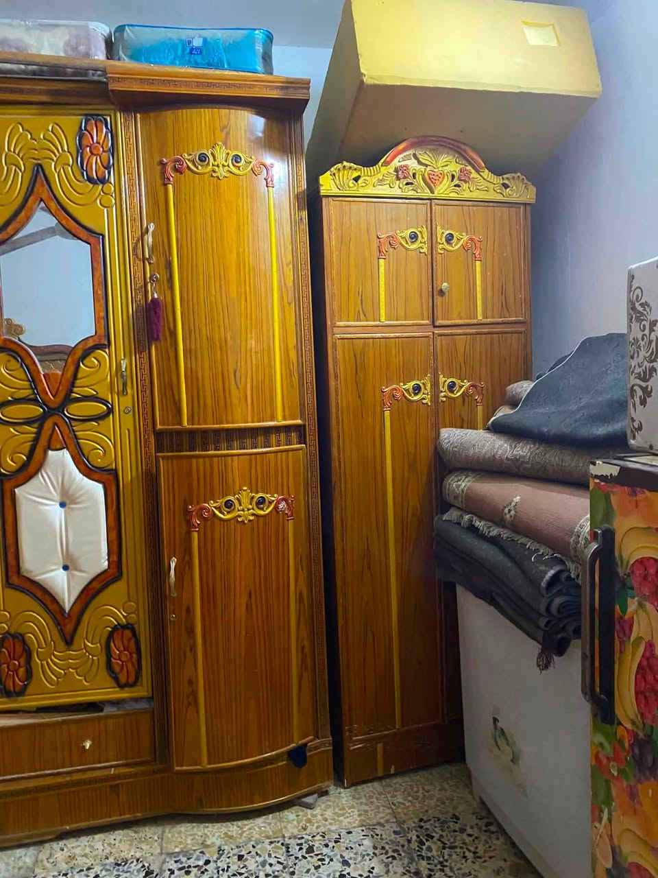سلام عليكم غرفه النوم لبيع مستعمله شي قليل مكان حي البتول السعر 600بيه مجال ‭***********‬بي واتساب
