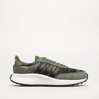 هذا الحذاء هو حذاء رياضي كاجوال (Lifestyle Sneaker) من إنتاج شركة آديد...
