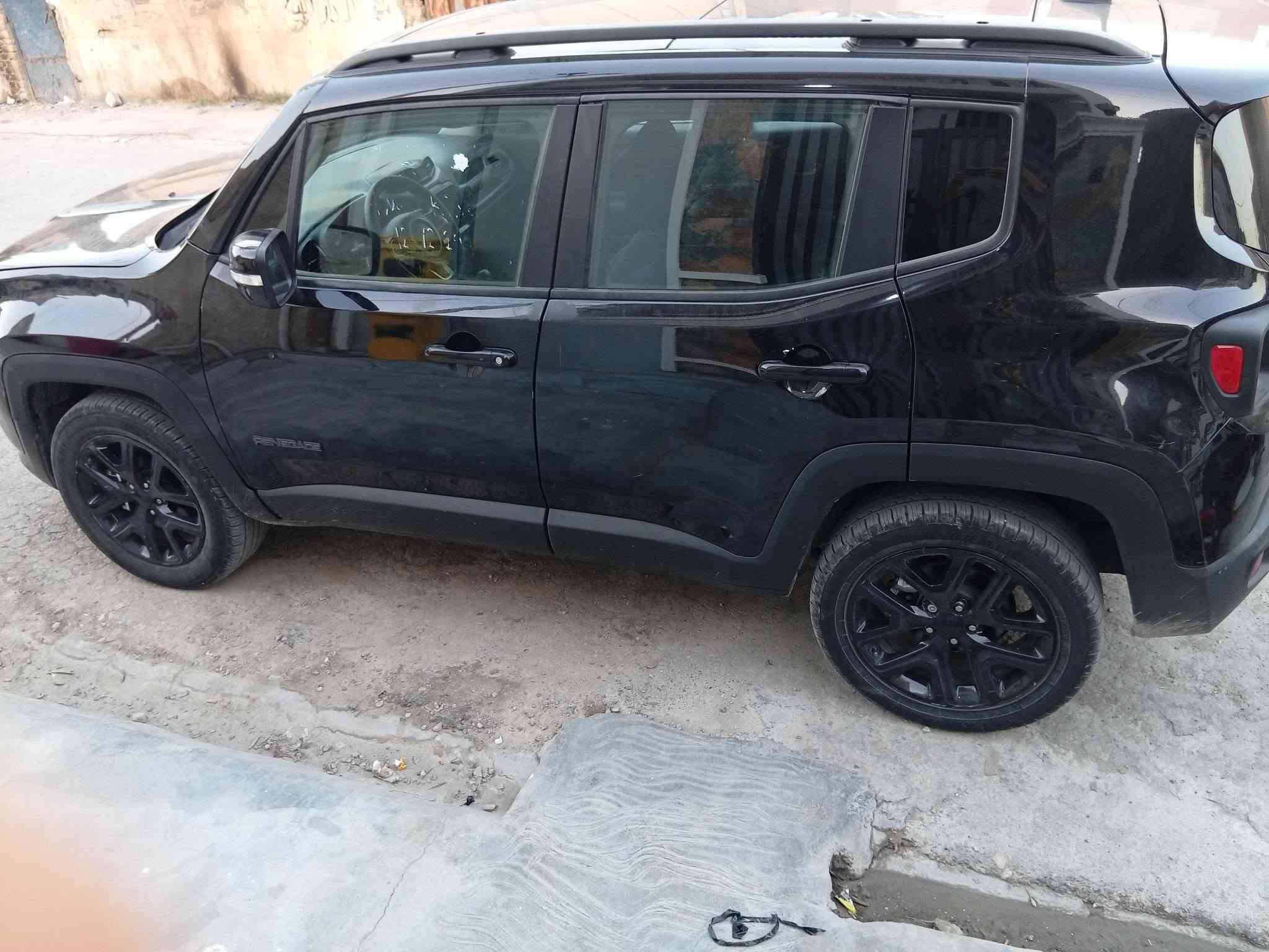 جيب رينكيد للبيع
موديل 23 
ضرر بنيد فقط بدون دواخل 
مواصفات بانوراما رادارات فول الفول
رقم ديالى بسمي 
للاستفسار...***********
ماشية 12 ألف ميل
