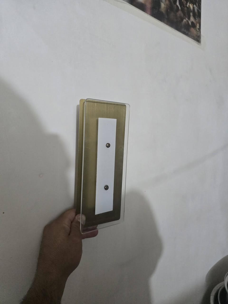 السلام عليكم اناره ٧ قطع ٦ سقفيه وحده جداريه اناره وديكور لون اوف وايت مربعه ترهة للسكف احنه جنه شاديهن ويرهمن سقف نانوي مكاني الشرطه الخامسه سعر مناسب جدا كلهن ب٥٥ الف مكاني الشرطه الخامسه استعمال قليل وبدون اي ضرر وكلهن شغالات الشراي يتصل ***********
