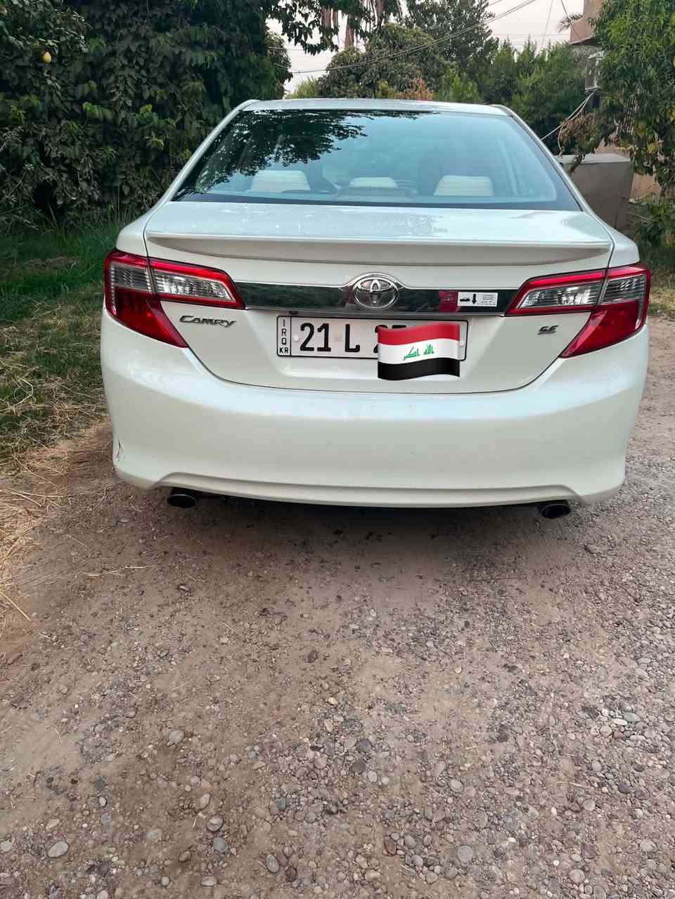 سلام عليكم 
كامري خليجي موديل ٢٠١٢
رقم سليمانيه بسمي 
مكاني بغداد
قطعتين تبريد 
تشغيل عن بعد 
السياره حلوه وخير من الله  
بيها ٣ قطع صبغ السنور موجود بالمنشور
بدون دواخل 
سعر $١٣٠ وبيها مجال 
رقمي ***********

