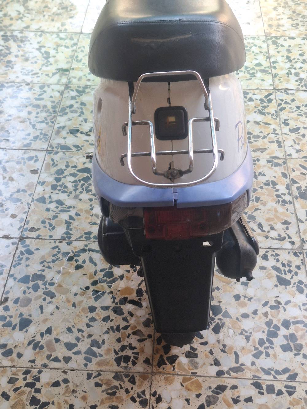 🏍️ النوع: Honda PAL
⚡ السرعة: توصل تقريباً 60 كم/س
🔧 المحرك: محرك Honda PAL 
📌 الحالة: مستخدمة، حسب الصور
💰 السعر: 450 ألف دينار عراقي قابل للتفاوض
📱 واتساب فقط: ***********
ملاحضة الدراجة بيهة ضربات بصيطة
للمهتمين، التواصل واتساب فقط