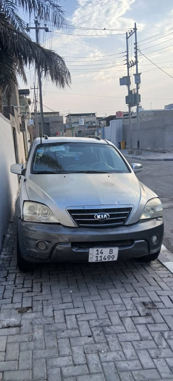 سورنتو ٢٠٠٩ رقم بصره بأسمي السياره جاهزه محرك ٦سلندر ابلادي ما مفتوح بيه ولا قطعه السياره خير من الله السعر٨٥ ورقه او بيها مجال  ***********
