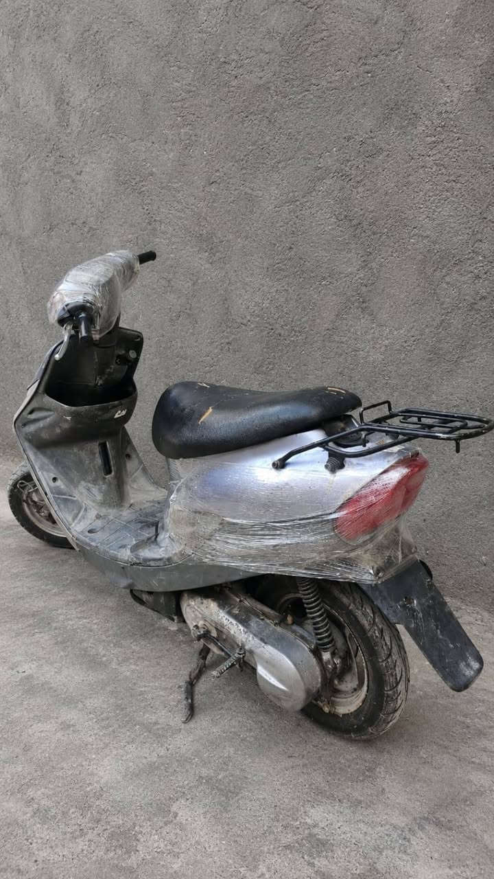 بلنشر • ٩ زروف • سلف وهندر