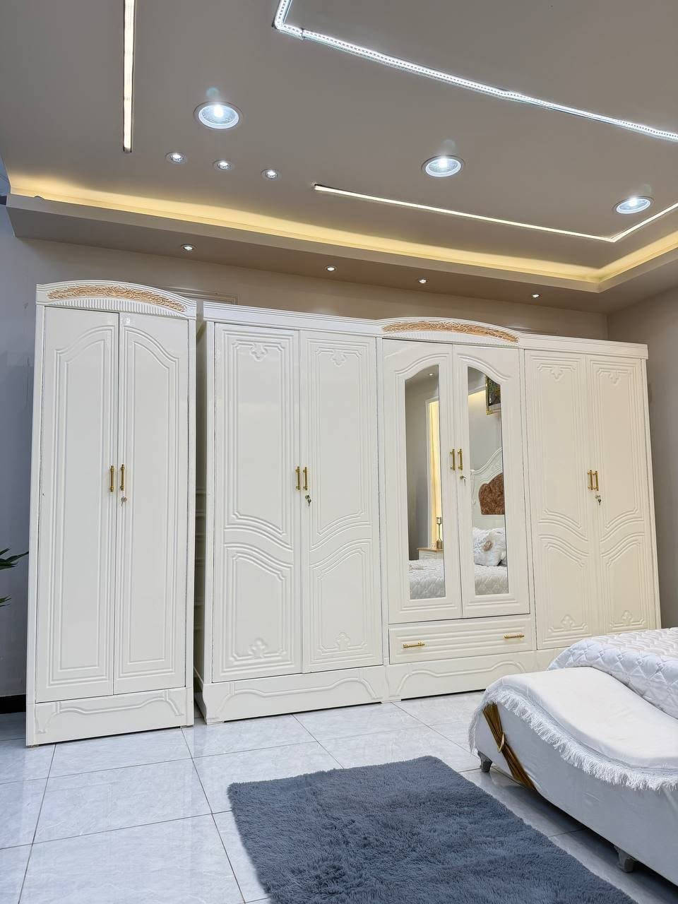 925😍

غرف نجاره عراقيه 💯💯

تتكون من 8  قطع 

عرض الكنتور 3 و20سم

ارتفاع الكنتور 2 و20سم

السرير بلوك ٦ ارجل

طول السرير 200 سم 

عرض السرير 160 سم 

الضهر براغي

😍😍لمده ٣ ايام فقط
*********** للحجز والاستفسار مراسله الصفحه الرئيسيه 
#توصيل جميع محافظات العراق
