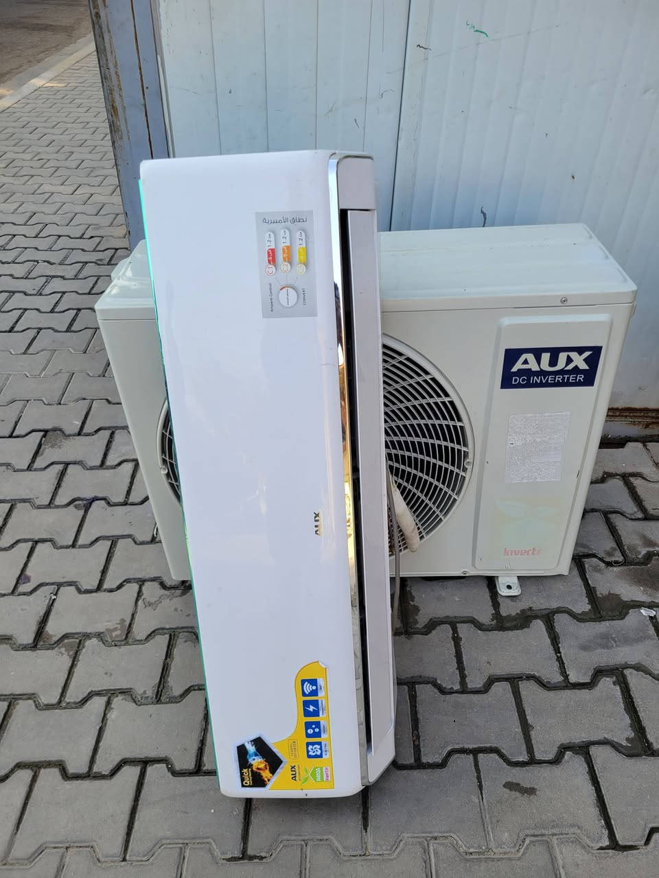 سبلت اوكس طن ونص انفيرتر تحكم امبير مستخدم موسم واحد شغال وكامل غازه مقفول غراضه كاملة تبريده ثلج تدفئة تبريد المكان بغداد للاستفسار ***********

