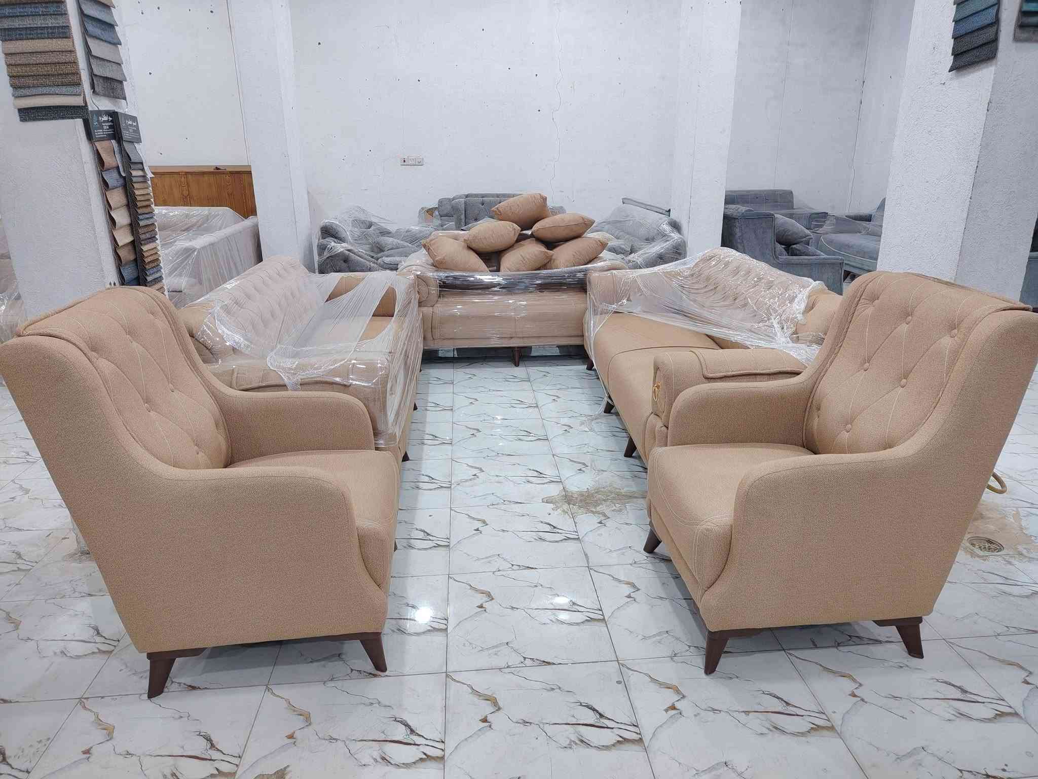 طخامه وجبه جديده
كناتير وجبة جديده
بوفيات وجبه جديده
***********
يوجد لدينا توصيل لكل مناطق العماره
