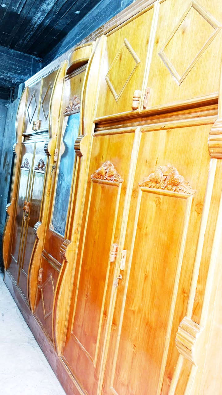 غرفه ام الخمسه موديل مسرح سندانه داخل خارج صاج شغل درجه اولى مستعمله اسم بعدها بترابها بدون تلميع مكان الغرفه بابل الحمزه الغربي‏‪***********‬‏
