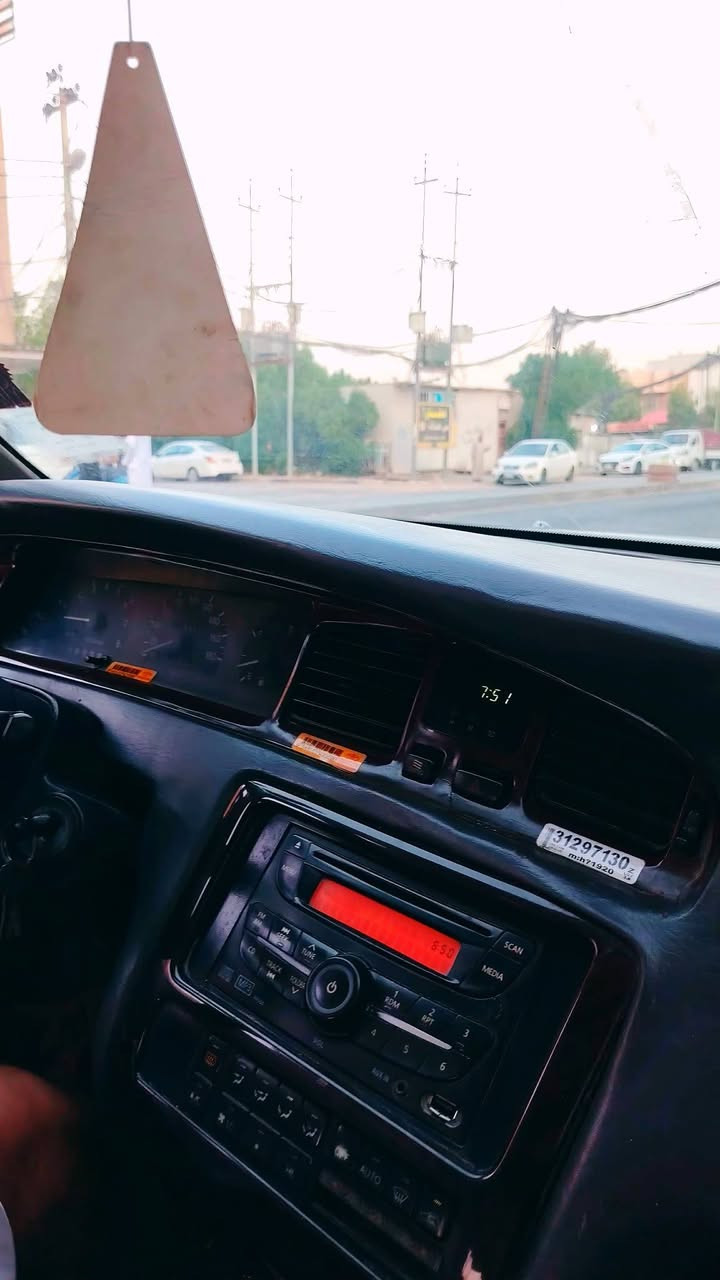 سلام عليكم.. سياره بطه متصل موديل 92 سياره مكفوله من الكصه والصولايات والسياره باسمي ومصبوغه عام جماليه..

      سعر 55 بي  المجال  مكاني نجف الاشرف 

***********
***********
***********
