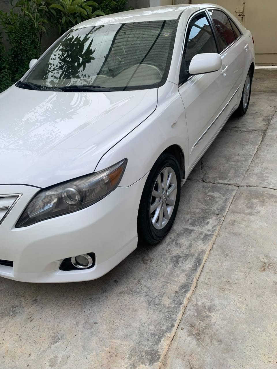 سڵاو هاوریان کێ حەزی لە شتی سفرە بانامە بنێرێ 160هەزار رۆیشتوە پاکەتیو جوانە 2011ی خلیجی چوارپەڵە بۆیاخی هەیە بەس دەحمو شتی نیە سەیارەکە 3دەستی کردوە سەنەوی و هەزەی تازەیە چوارتایەی تازە نمونەیە بەقەی 25نەرموخۆشە زینۆنی وەنەوشەی بۆدانراوە ***********
