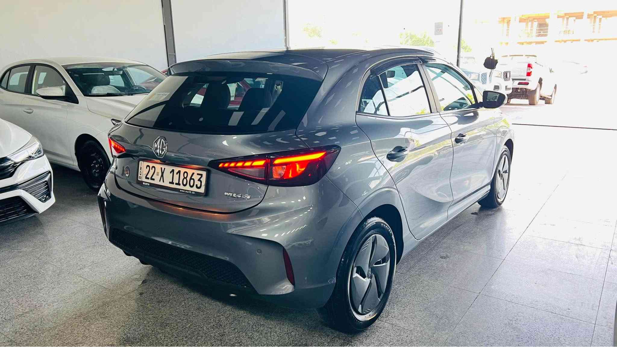 ئێم جی MG3 2025  ٦ ساڵ زەمان.
بێ بۆیاغ. تەنیا ١٦ هەزار ڕۆیشتووە.
مواصفات.شاشەوکامێرا.ڤۆلیۆم.حساس
ئاوێنە ئیشارەت بلوتوس.گێچ ئەلکترۆنی
مکان   اربیل. معرض توب كارس شارع ١٠٠
سعر ٩٩ ورقە.  رقم موبايل  *********** أربيل, العراق
