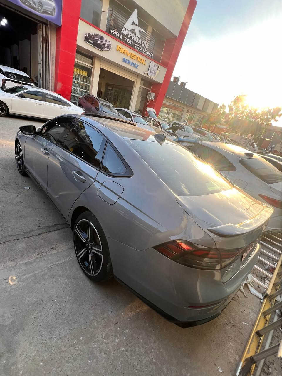 Honda accord hybrid exl  2024

       حجم المحرك : 2000  هايبرد

ضرر السياره : شبر بولند مع شبر جملوغ و دوكمه صبخ
        
حالة اليرباك : ستيرن وبرده
المسافه المقطوعه : 80الف ميل

#مواصفات
• مكينه 2000
• شاشة كبيرة
.كوشن هيتر وخزن.
•فتحه
• كاميرا خلفية 3 انظمة
• كرسي كهرباء  
• رادار امامي
• مانع تصادم
• محدد مسار 
• تصحيح مسار
• شفتات بالستيرن
• مثبت سرعة
• مانع انزلاق
• دخول ذكي 
• إنارة ترحيبية
• هاندبريك كهرباء
•لايت عدسات زينون
• نظام اوتو لايت Auto
• لايت العالي زنون 
• حساسات مطر 
• حساسات دخول الإنفاق
• حساسات ضغط هواء الإطارات
• أوامر صوتية
• 3 أنظمة قيادة (eco, ev, sport)
• بلوتوث
• مدخل USB + AUX 

السعر : 170 وبيه مجال قليل

تفاصيل اكثر هذا رقمي ☎️
*********** 
مكاني دهوك دهوك, العراق

نص مكتوب في الصور:
- بۆ سه خیركرنا هه مي جوريْن تړه مبيلا
- Hshyar ***********
- Nibar ***********
- بۆ شيترينا ب متمه بوبا
- هه مي هشيار ديسكي
