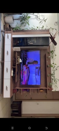 ميز بلازمة • نضيف • بسماية