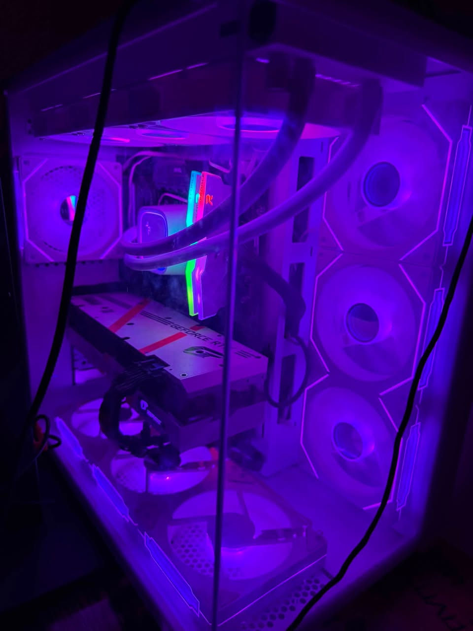 السلام عليكم 
شباب

 / تجميعه للبيع

RTX 3070Ti

I7 10700k

Z490 wifi

Ram 16 t force 

Ssd 512 m.2

Deep cool 360mm

Power supply 650 thermal tech

27inch / 2k /240hz

UPS 3000A

بغداد  / السعر 1,370,000 وبيهه مجال حبايب 
***********
