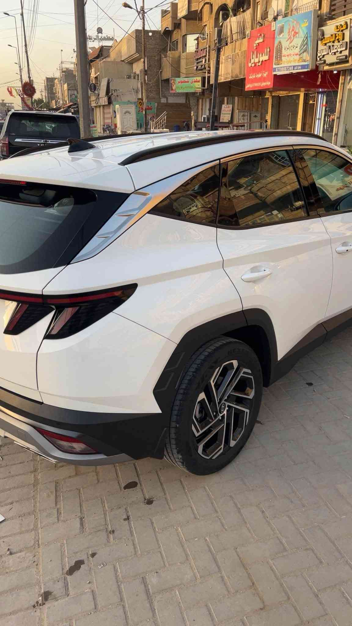 الموصفات كشن تبريد جنطه كهرباء مكفوله كفاله عامه مغلفه bbf ماشيه 23الف سعر 215 بيها مجال شي بسيط اي ستفسار هذا رقمي ***********
